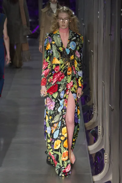 Look 66
